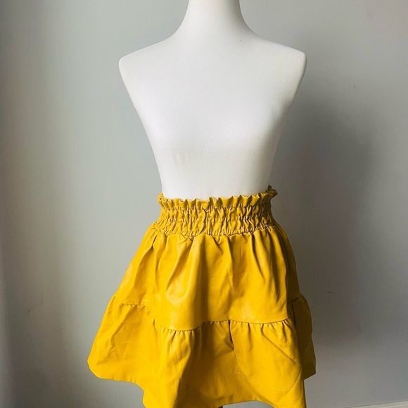 Anthropologie Gold Bubble Mini Skirt with Smocked Tiered Design - Picture 1 of 5